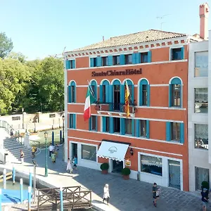 4* فندق Santa Chiara